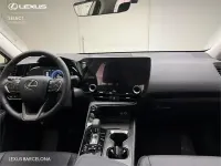Usado Lexus NX450h+ 309 CV (227 kW) 2025 Gris / plata SUV