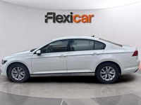 Usado VW Passat 150 CV (110 kW) 2021 Blanco Berlina
