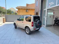 Usado Suzuki Jimny 82 CV (60 kW) 2006 Gris SUV