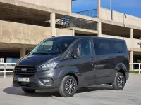 Usado Ford Transit Custom Trend 131 CV (96 kW) 2022 Marrón Familiar