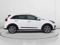 Usado Kia Niro 141 CV (103 kW) 2022 Blanco SUV