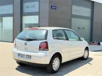 Usado VW Polo Edition 70 CV (51 kW) 2006 Gris / plata Utilitario