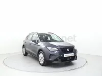 Usado Seat Arona Style 115 CV (84 kW) 2024 Gris SUV