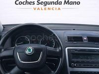Usado Skoda Octavia 105 CV (77 kW) 2011 Gris / plata Familiar