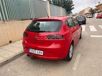 Usado Seat Leon Reference 90 CV (66 kW) 2010 Rojo Berlina