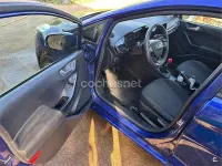 Usado Ford Fiesta Trend 85 CV (62 kW) 2018 Azul Utilitario