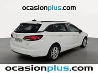 Usado Opel Astra Selective 110 CV (80 kW) 2017 Blanco Familiar