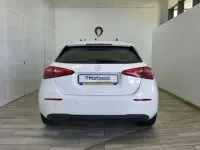 Usado Mercedes A200 163 CV (119 kW) 2021 Gris Utilitario
