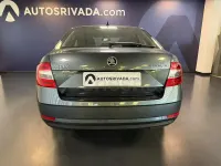 Usado Skoda Octavia Style 115 CV (84 kW) 2019 Gris / plata Berlina