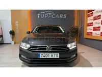 Usado VW Passat Advance 150 CV (110 kW) 2019 Gris / plata Familiar