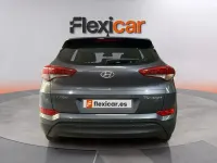 Usado Hyundai Tucson 116 CV (85 kW) 2018 Gris SUV