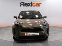 Usado Toyota Yaris Hybrid Active 116 CV (85 kW) 2023 Verde