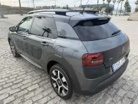 Usado Citroën C4 Cactus Shine 99 HP (72 kW) 2017 Cinzento Citadino