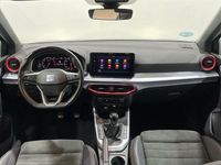 Usado Seat Arona FR 115 CV (84 kW) 2024 Gris SUV