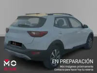 Usado Kia Stonic 100 CV (73 kW) 2023 SUV