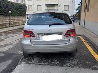Usado Mercedes B200 140 CV (102 kW) 2007 Gris / plata Monovolumen