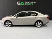 Usado Skoda Octavia Ambition 150 CV (110 kW) 2017 Beige Berlina