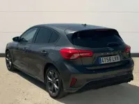 Usado Ford Focus ST-Line 125 CV (91 kW) 2022 Negro Berlina