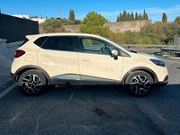 Usado Renault Captur Life 90 CV (66 kW) 2016 Beige SUV