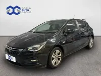 Usado Opel Astra Selective 110 CV (80 kW) 2019 Negro Berlina