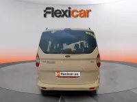 Usado Ford Tourneo Courier Ambiente 100 CV (73 kW) 2018 Blanco Monovolumen