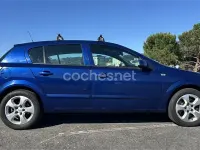 Usado Opel Astra Cosmo 150 CV (110 kW) 2007 Azul Berlina