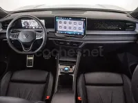 Usado VW Tayron R-line 193 CV (141 kW) 2025 Gris / plata SUV