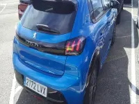Usado Peugeot e-208 Allure 100 kW (136 HP) 2022 Azul Citadino