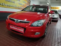 Usado Hyundai i30 Classic 109 CV (80 kW) 2009 Rojo Berlina