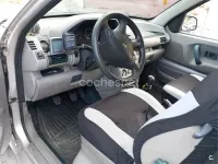Usado Land Rover Freelander 110 CV (80 kW) 2001 Gris / plata SUV