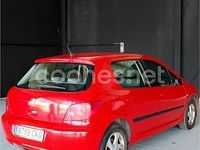 Usado Peugeot 307 110 CV (80 kW) 2003 Rojo Berlina