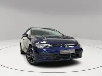 Usado VW Golf VIII 110 CV (80 kW) 2024 Azul Berlina