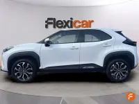 Usado Toyota Yaris Cross Active 116 CV (85 kW) 2022 Blanco SUV