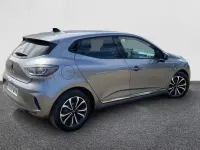 Usado Renault Clio Techno 90 CV (66 kW) 2025 Utilitario
