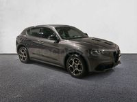 Usado Alfa Romeo Stelvio Sprint 160 CV (117 kW) 2023 Gris / plata SUV