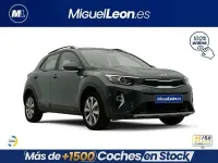 Usado Kia Stonic 101 CV (74 kW) 2023 Gris SUV