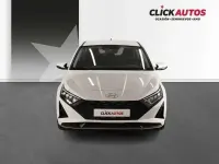 Usado Hyundai i20 80 CV (58 kW) 2025 Blanco Utilitario