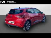 Używany Renault Clio V LIMITED 91 KM (66 kW) 2022 Czerwony Sedan/Limuzyna