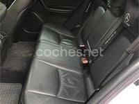 Usado Mercedes C220 143 CV (105 kW) 2003 Gris / plata Berlina