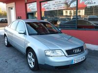 Usado Audi A6 150 CV (110 kW) 1999 Gris Berlina