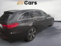 Usado Mercedes C220 197 CV (144 kW) 2025 Gris / plata Familiar