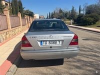 Usado Mercedes C250 Elegance 150 CV (110 kW) 1997 Gris / plata Berlina