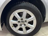 Usado VW Touran Advance 140 CV (102 kW) 2013 Gris / plata Monovolumen