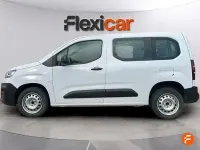 Usado Citroën Berlingo Feel 102 CV (75 kW) 2023 Blanco Monovolumen