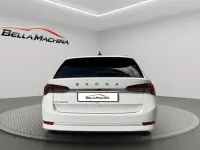 Usado Skoda Octavia Ambition 151 CV (111 kW) 2021 Amarillo Familiar
