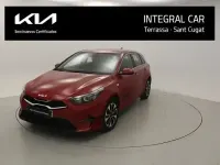 Usado Kia Ceed 100 CV (73 kW) 2025 Rojo Utilitario