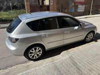 Usado Mazda 3 Sportive 109 CV (80 kW) 2007 Gris Utilitario