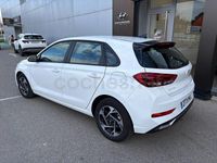 Usado Hyundai i30 100 CV (73 kW) 2025 Blanco Familiar