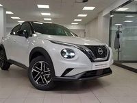 Usado Nissan Juke N-Connecta 114 CV (83 kW) 2025 Lunar white (metalizado) techo SUV