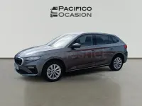 Usado Skoda Scala Selection 115 CV (84 kW) 2024 Gris / plata Utilitario